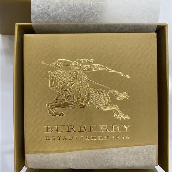 NIB Black Check Burberry Watch - Picture 10 of 10